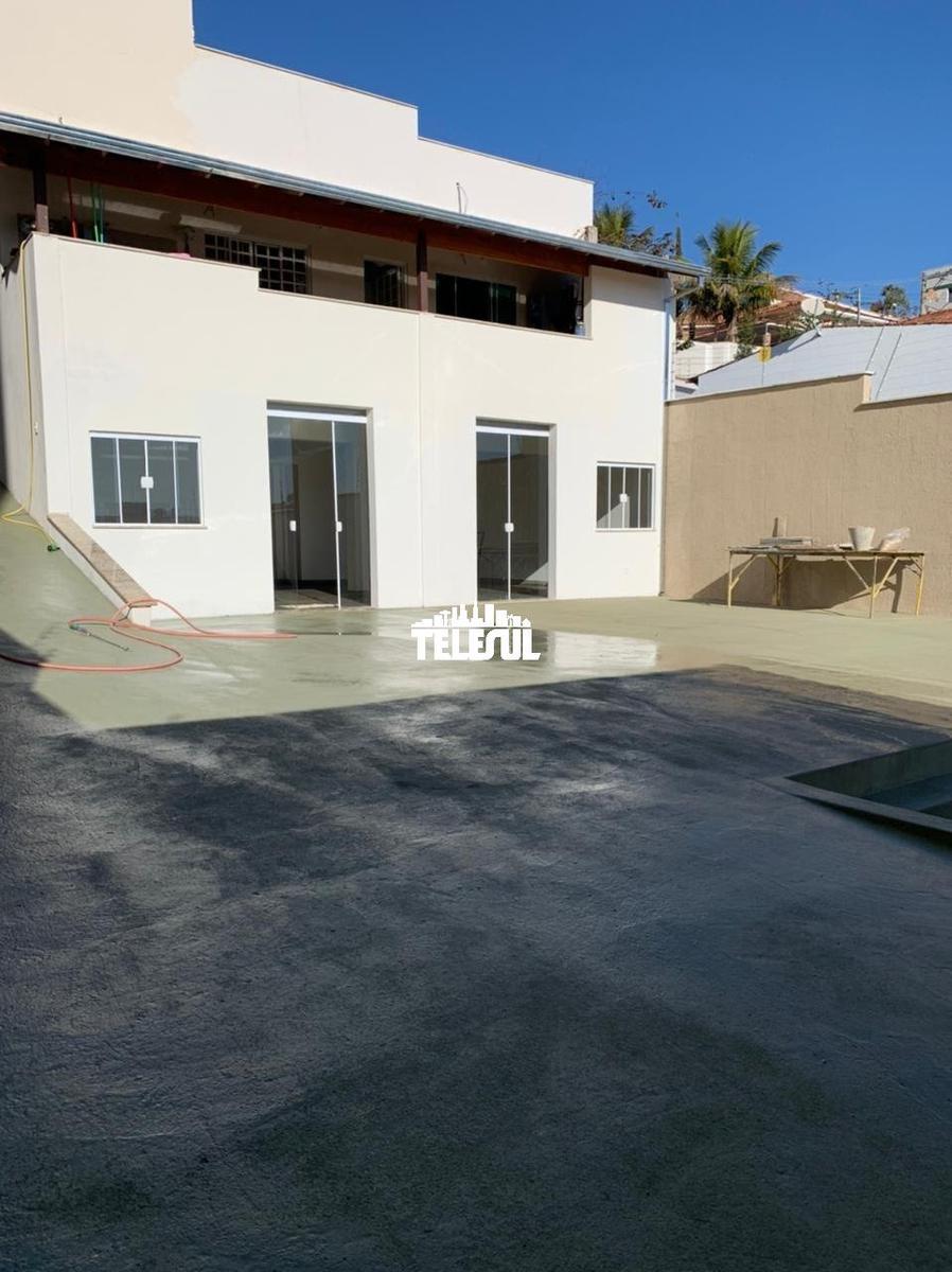 Casa, Santa Luiza, 1 Quarto, 3 Vagas