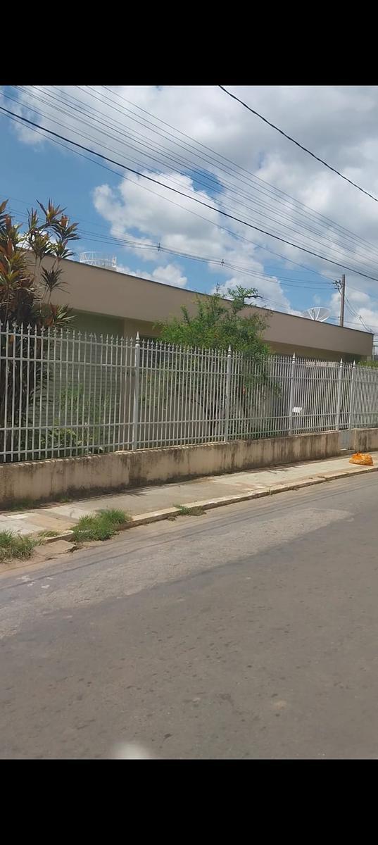 Lote, Centro, 0 Quarto, 0 Vaga