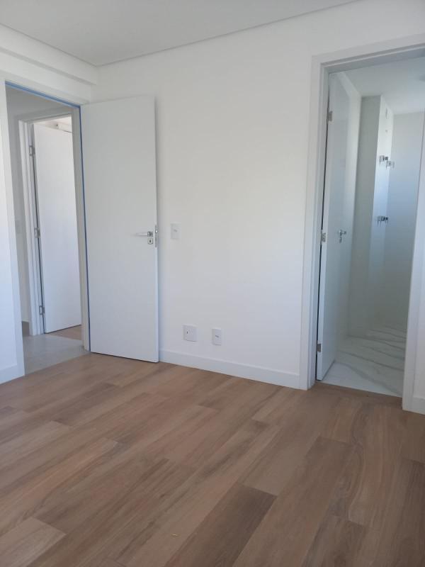 Cobertura, Centro, 2 Quartos, 2 Vagas, 2 Suítes