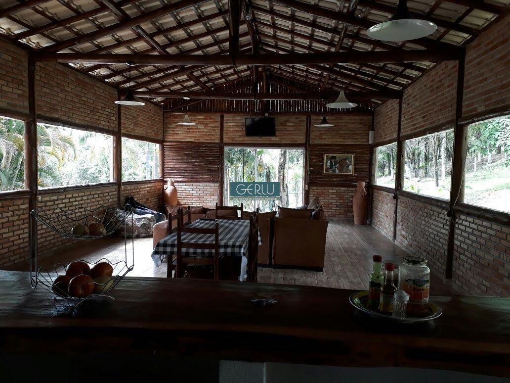 Rural, Bandeirinhas, 5 Quartos, 10 Vagas, 1 Suíte