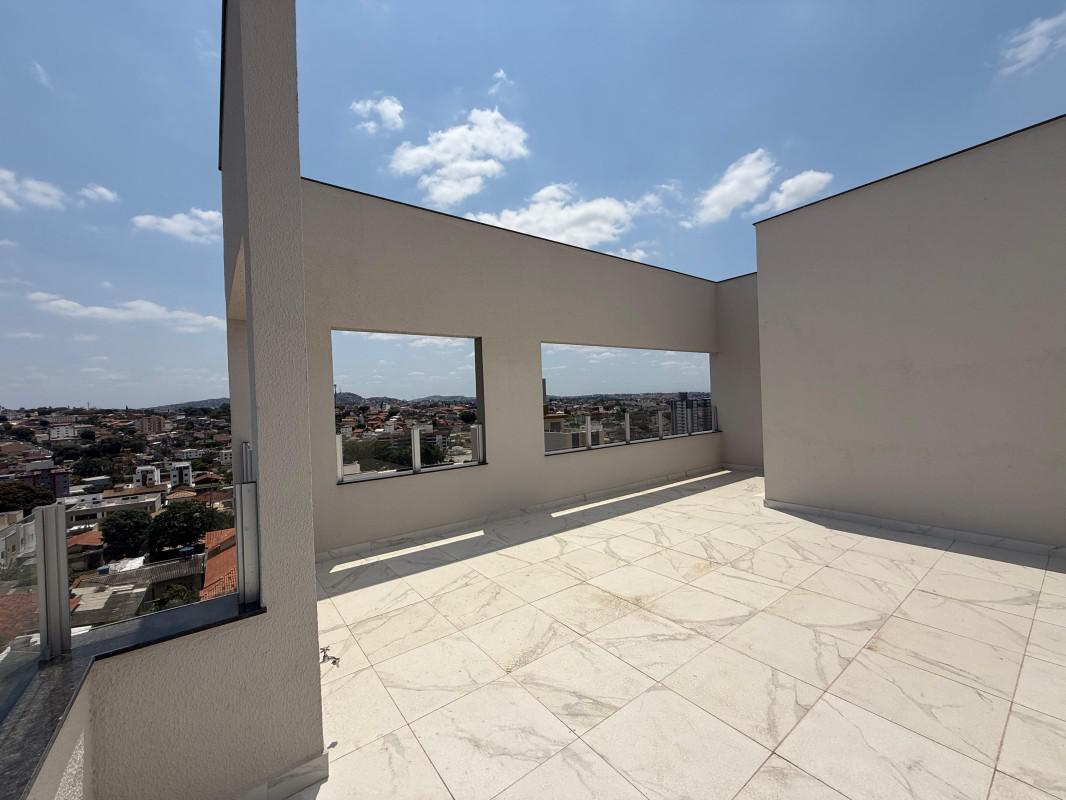 Cobertura, Santa Mônica, 2 Quartos, 2 Vagas, 1 Suíte