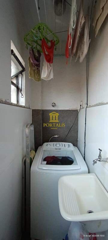 Apartamento, Sagrada Família, 2 Quartos, 1 Vaga