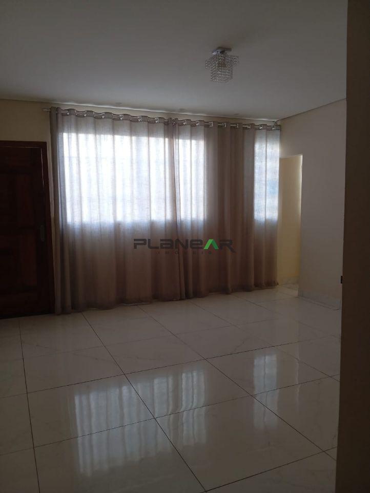 Casa, Bandeirantes, 3 Quartos, 10 Vagas