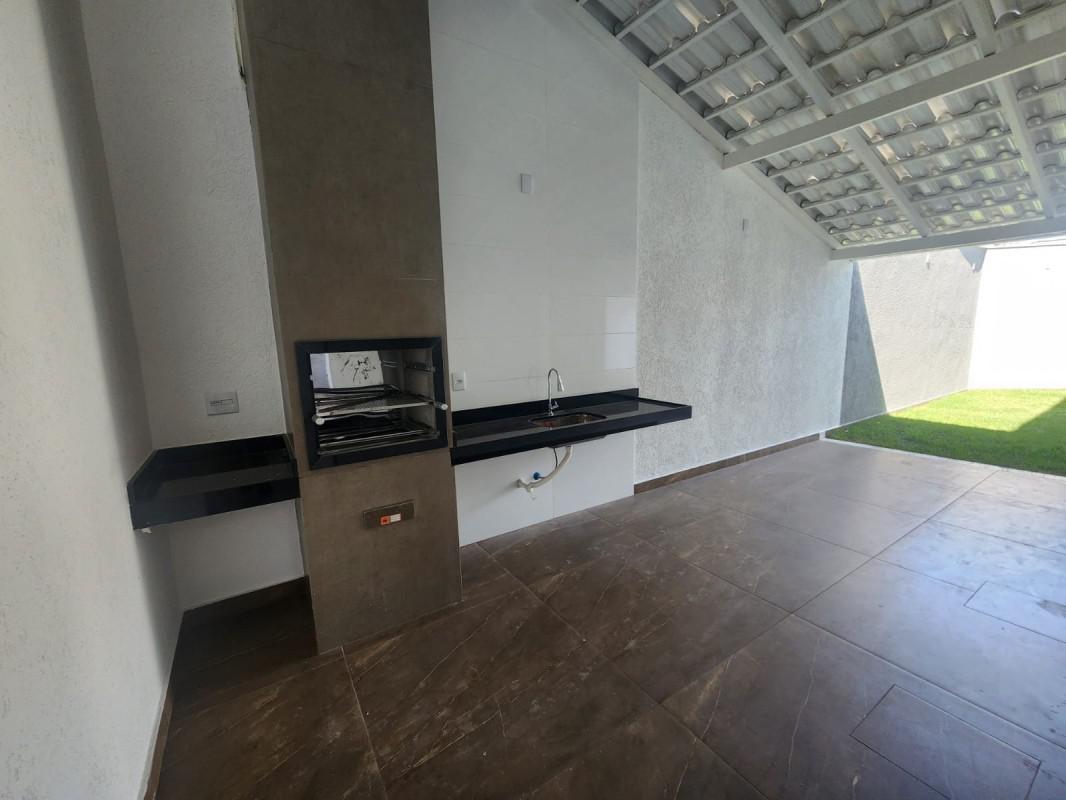 Casa, Cabral, 3 Quartos, 4 Vagas, 1 Suíte