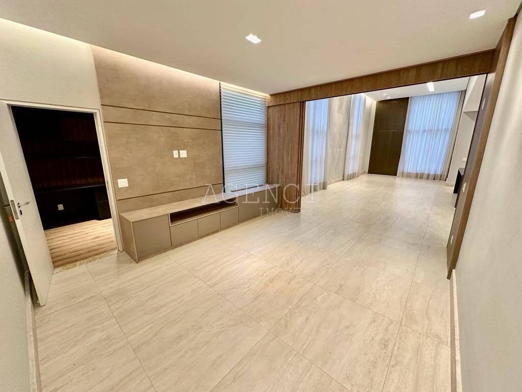 Casa, Alphaville - Lagoa dos Ingleses, 4 Quartos, 0 Vaga, 4 Suítes