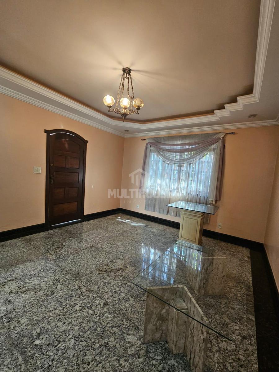 Casa, Itapoã, 3 Quartos, 6 Vagas, 1 Suíte