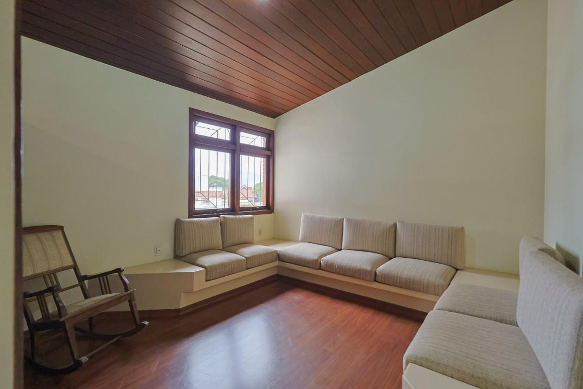 Casa, Belvedere, 4 Quartos, 0 Vaga, 1 Suíte