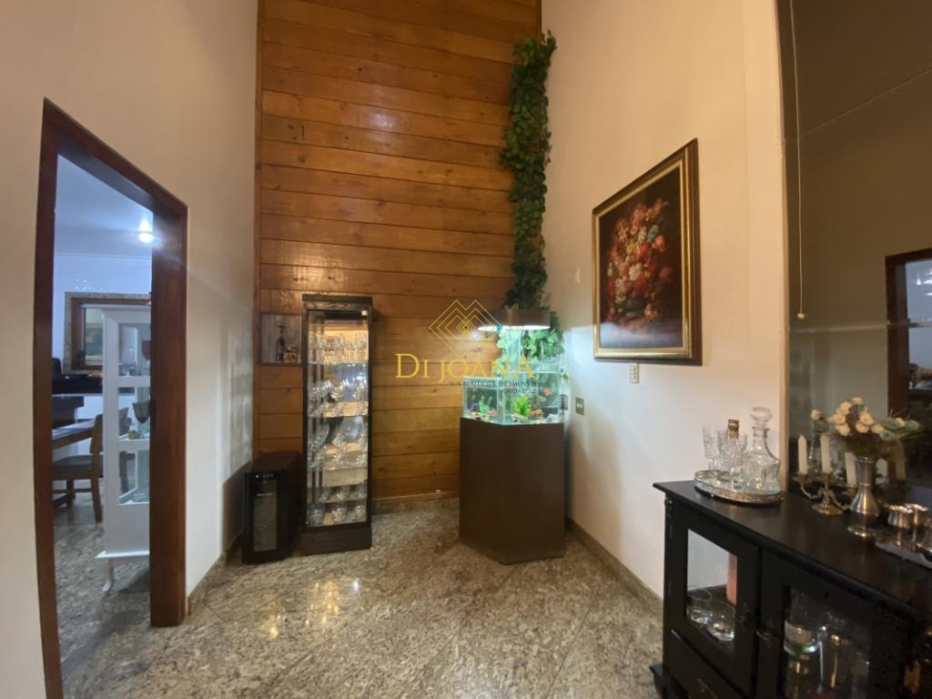 Casa, Ingá Alto, 3 Quartos, 4 Vagas, 3 Suítes