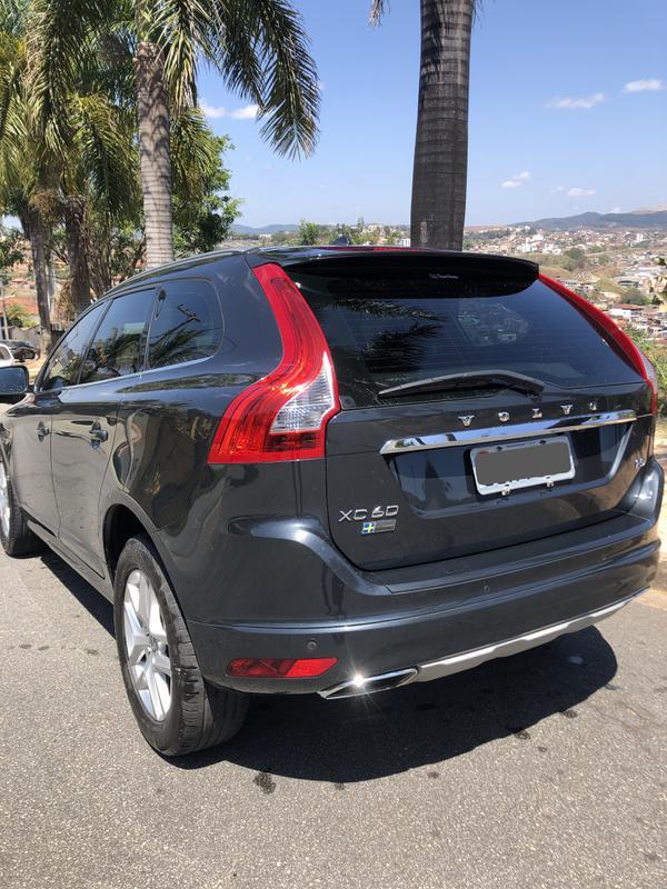 Volvo XC 60 T-5 Momentum 2.0 245cv Fwd 5p
