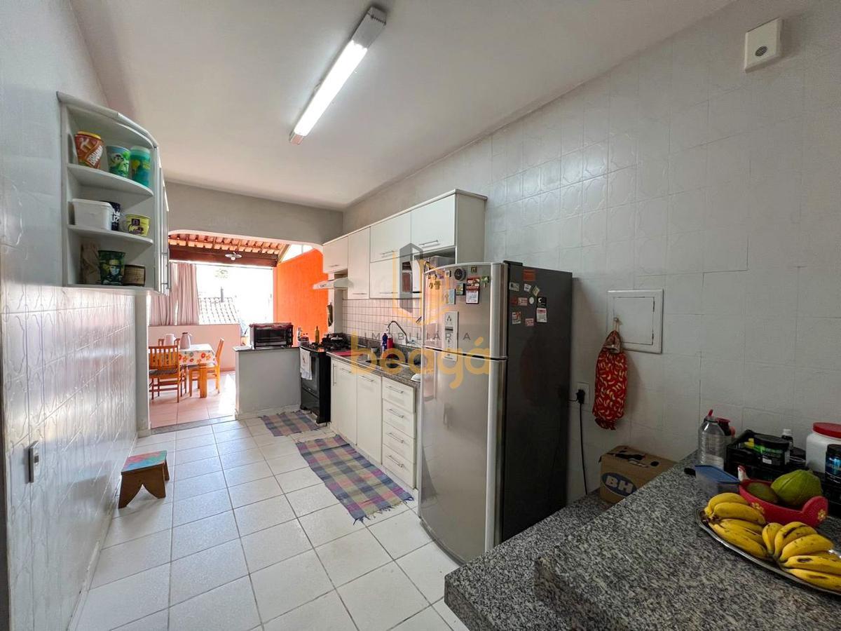 Casa, Ouro Preto, 4 Quartos, 3 Vagas, 1 Suíte