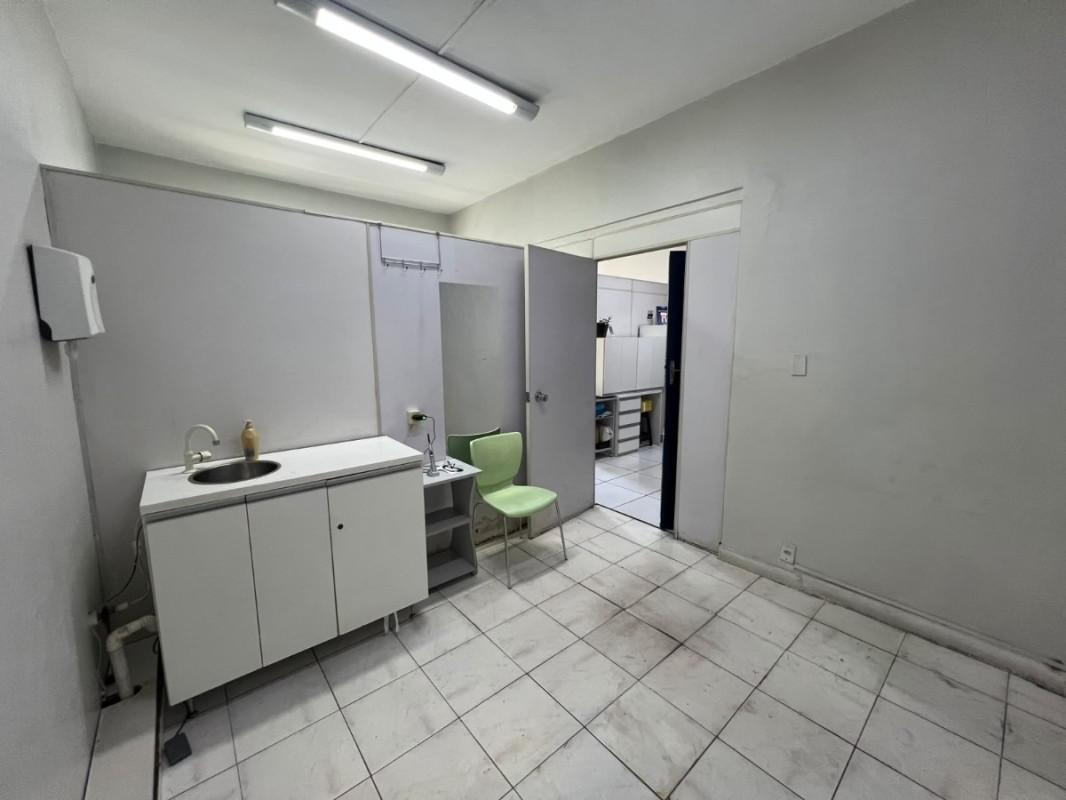 Andar, Centro, 0 Quarto, 0 Vaga