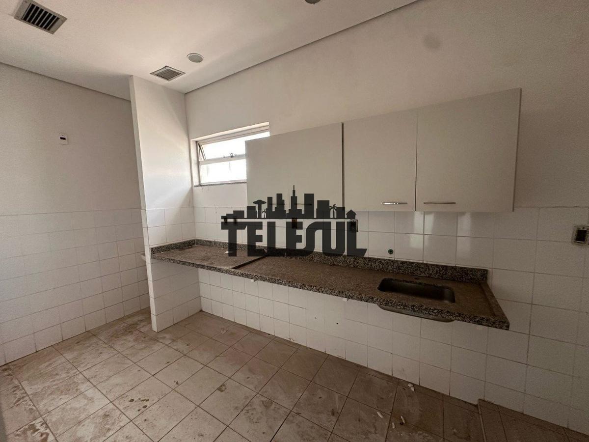 Galpão, Jardim Andere, 0 Quarto, 14 Vagas