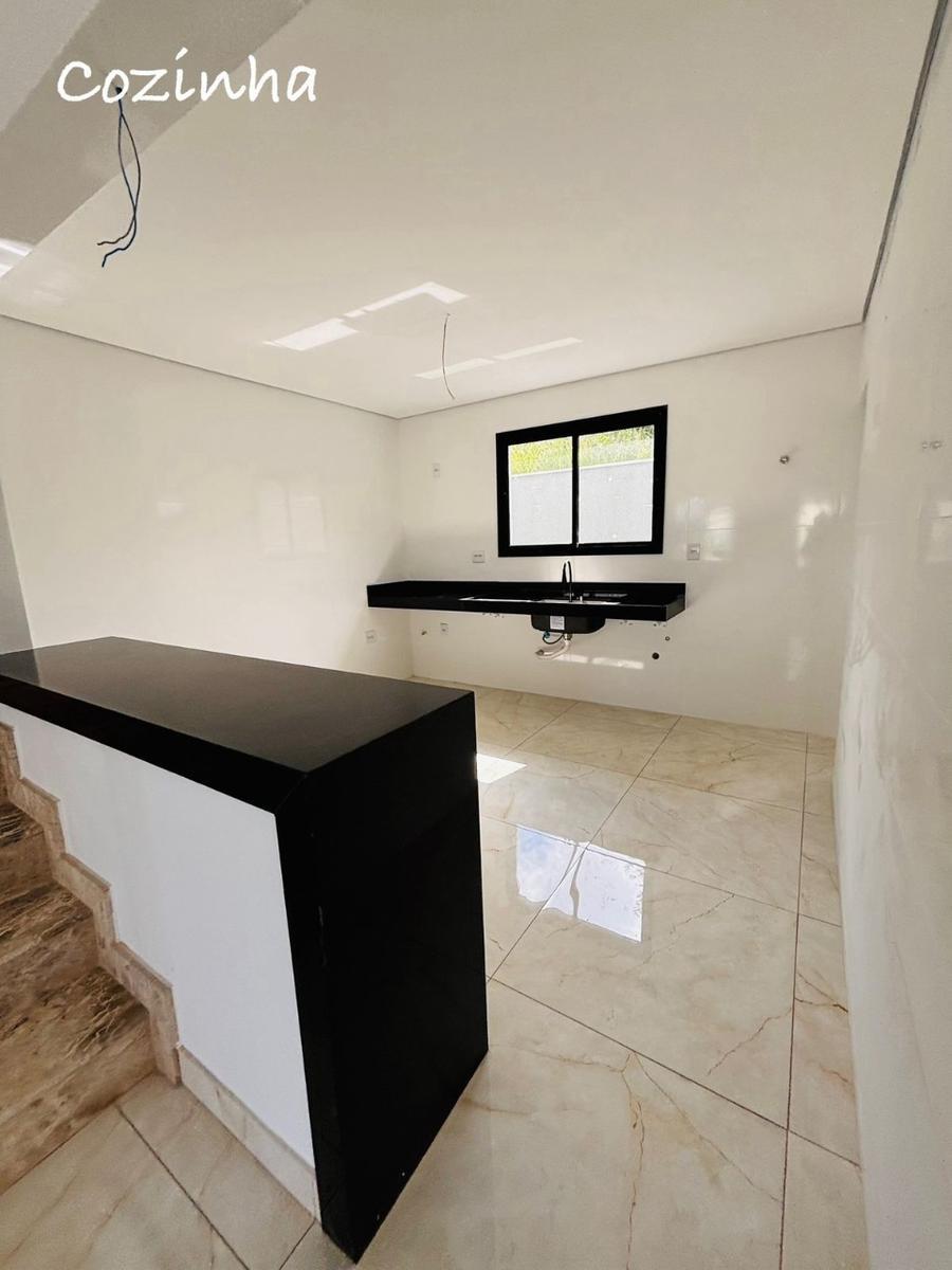 Casa, Cabral, 3 Quartos, 3 Vagas, 1 Suíte