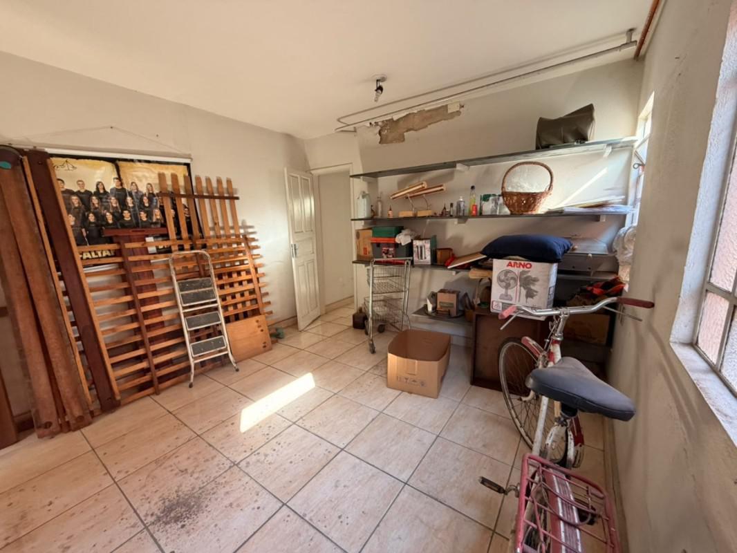 Casa, Prado, 4 Quartos, 2 Vagas, 1 Suíte