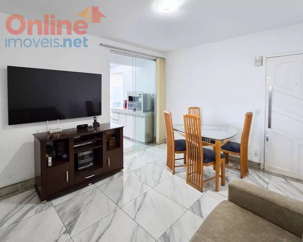 Apartamento, Castelo, 3 Quartos, 0 Vaga, 1 Suíte