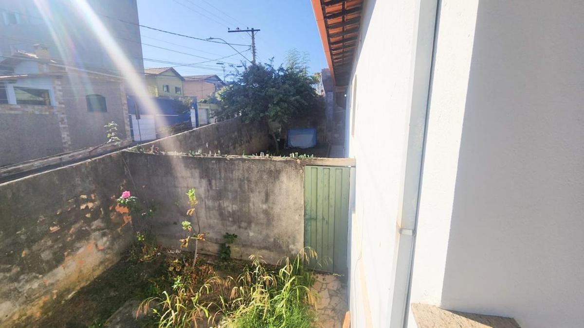 Casa, Vila Pérola, 3 Quartos, 2 Vagas, 1 Suíte
