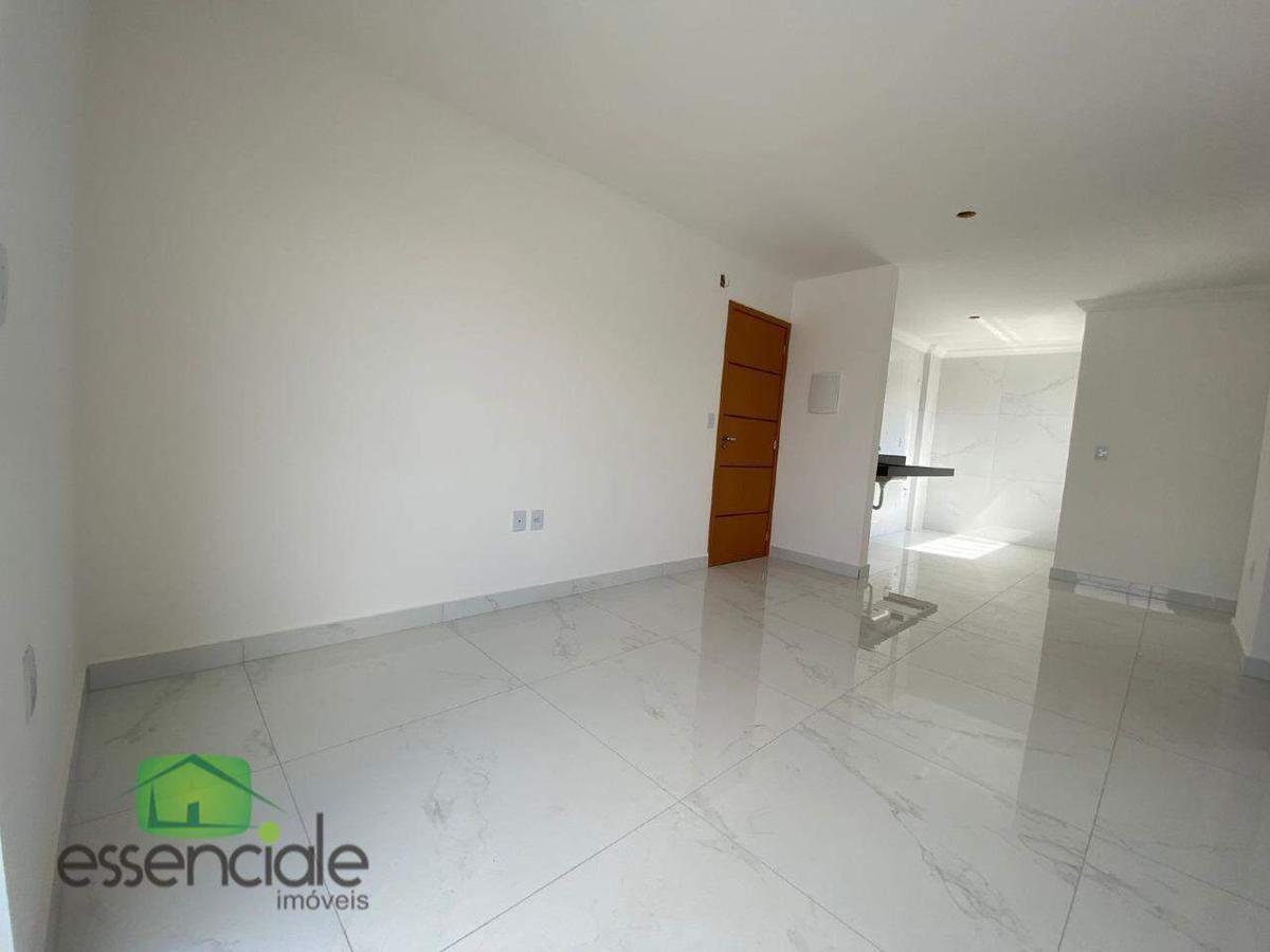 Apartamento, Santa Cruz Industrial, 3 Quartos, 1 Vaga, 1 Suíte