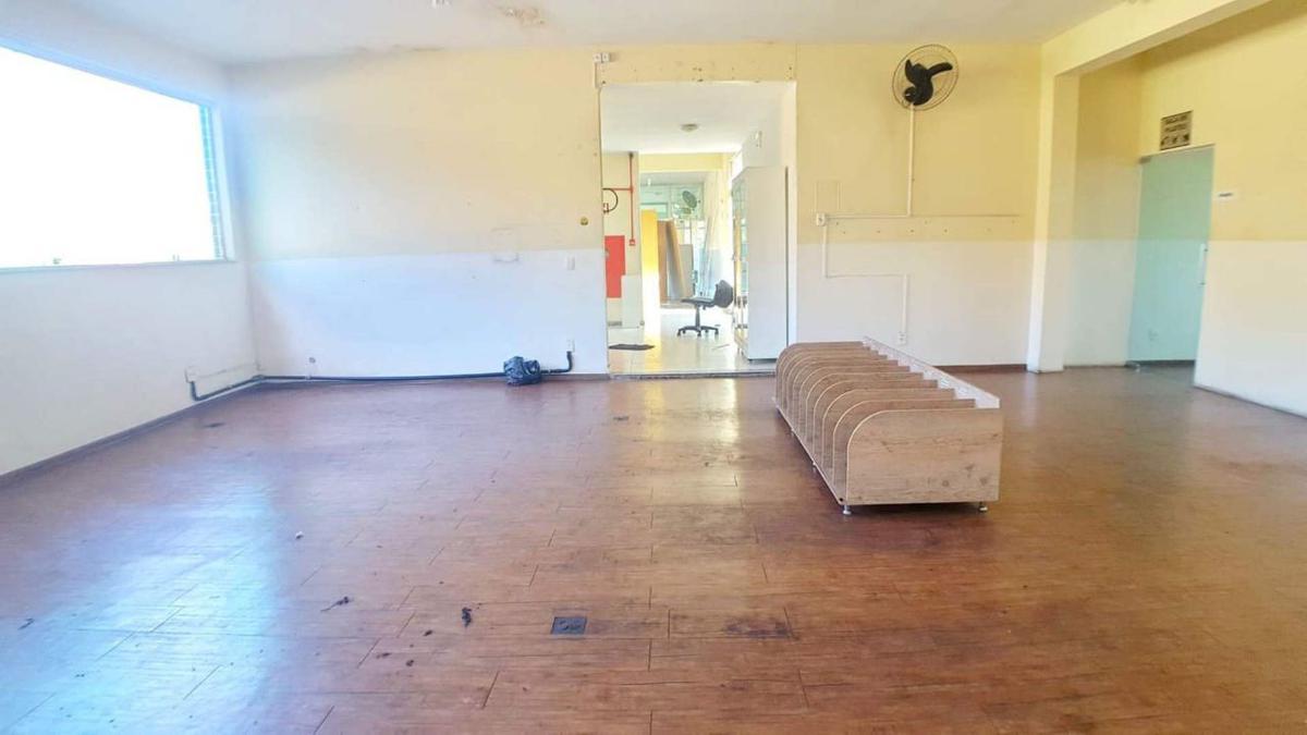 Prédio, Santa Efigênia, 0 Quarto, 5 Vagas