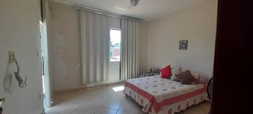 Casa, Nova Esperança, 3 Quartos, 5 Vagas, 1 Suíte