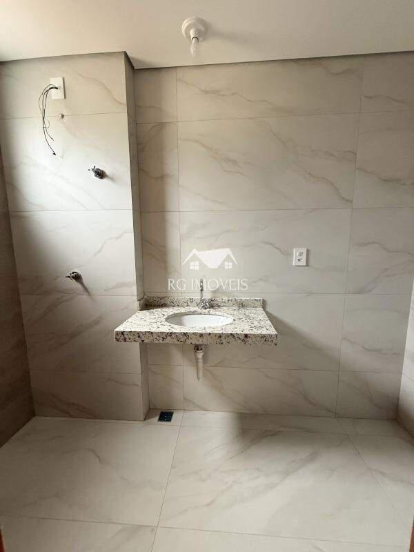 Apartamento, Barreiro, 3 Quartos, 2 Vagas, 1 Suíte