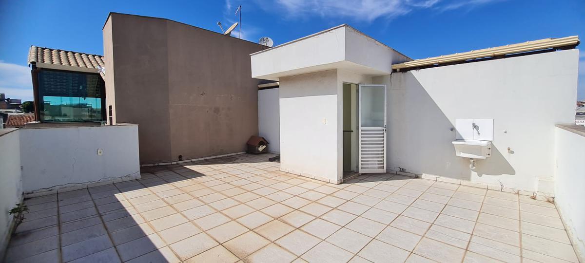 Cobertura, Arvoredo, 2 Quartos, 1 Vaga