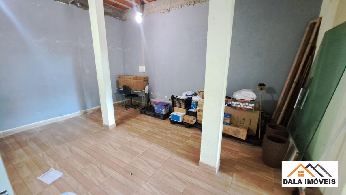 Casa, Heliópolis, 4 Quartos, 2 Vagas, 1 Suíte