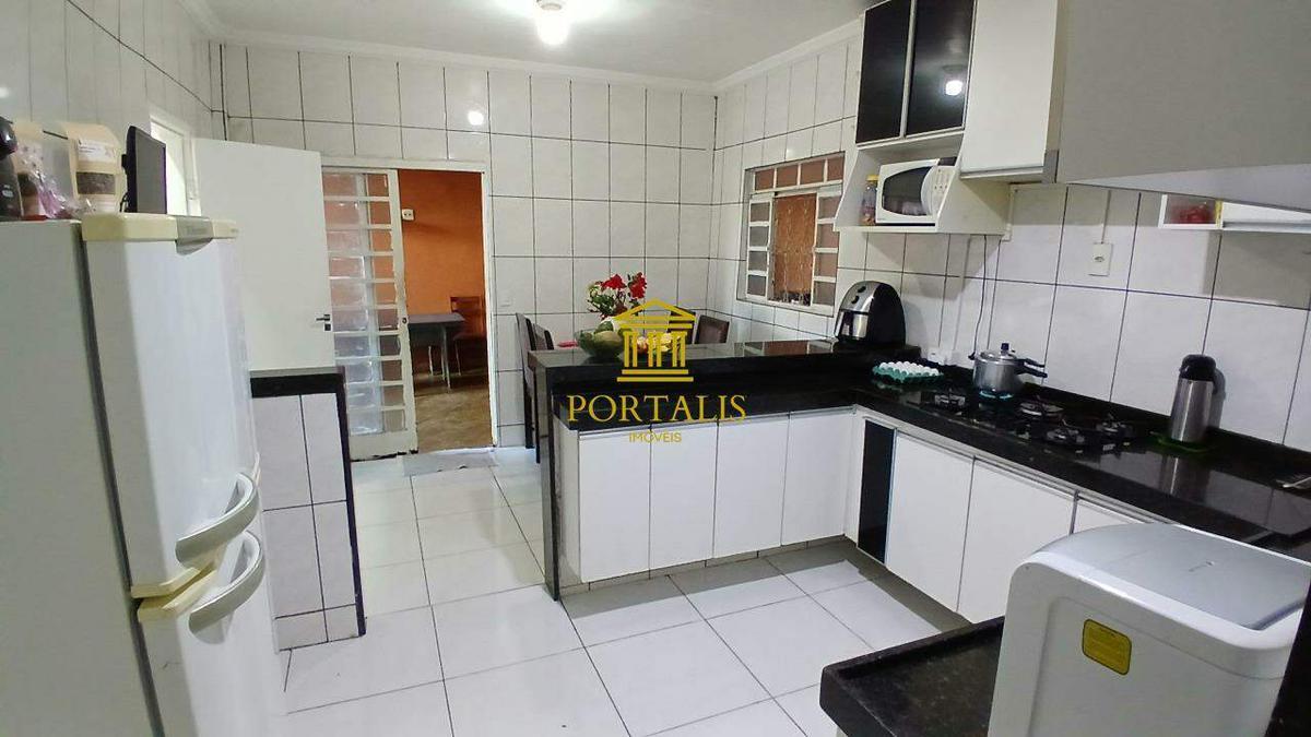 Casa, Horto, 3 Quartos, 1 Vaga, 1 Suíte