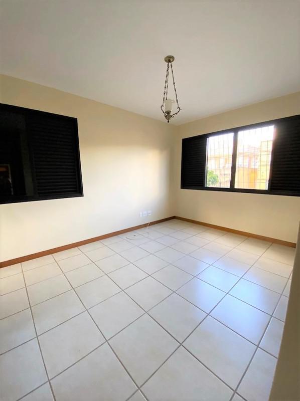 Apartamento, Sagrada Família, 4 Quartos, 2 Vagas, 1 Suíte