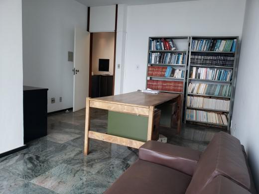 Conjunto de Salas, Luxemburgo, 1 Vaga