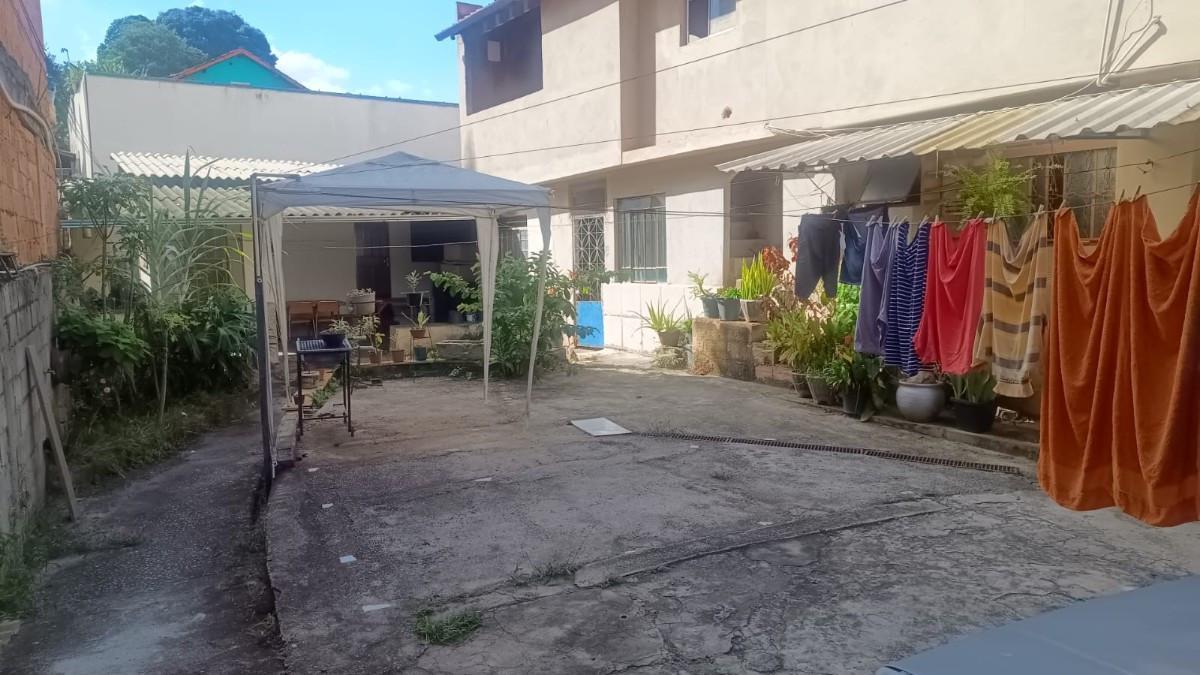 Casa, São Salvador, 4 Quartos, 5 Vagas, 1 Suíte