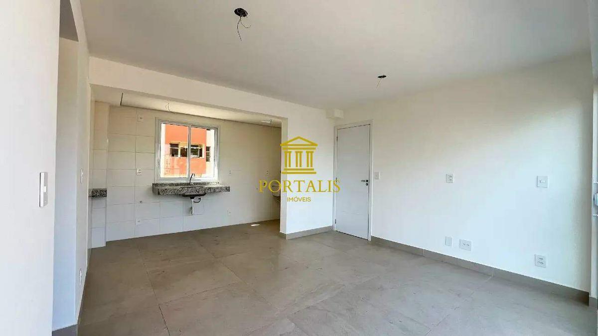 Apartamento, Santa Efigênia, 2 Quartos, 1 Vaga, 1 Suíte