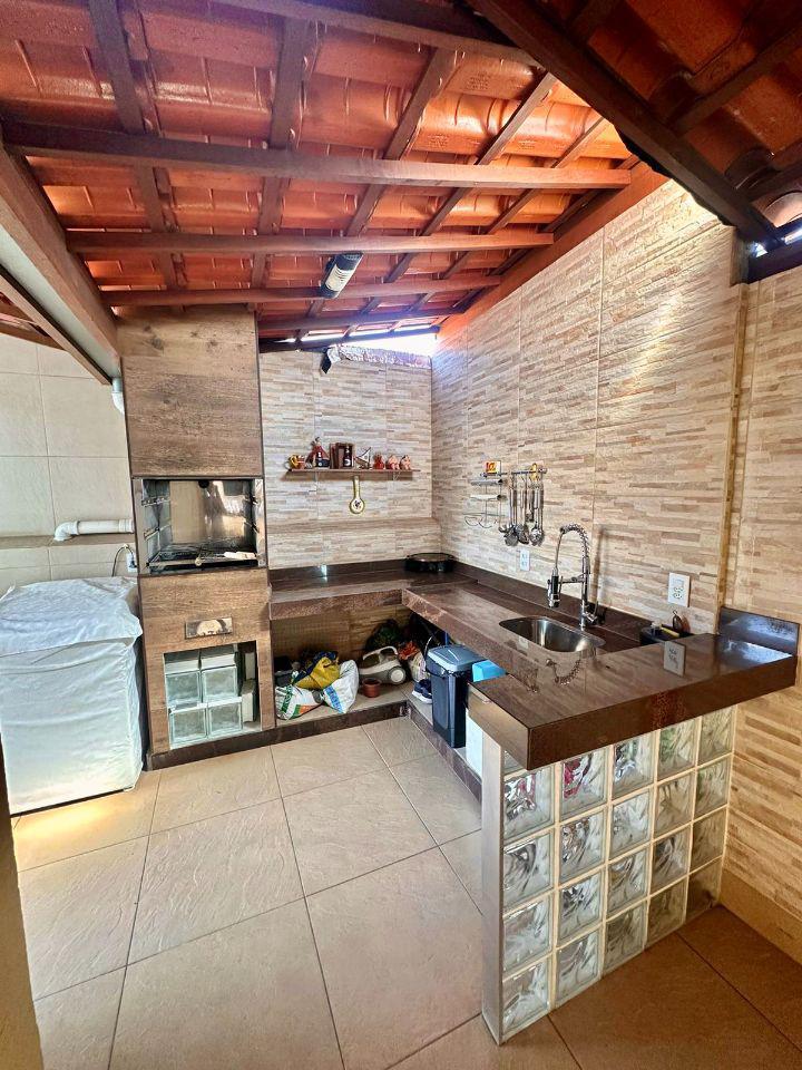 Apartamento, Sagrada Família, 3 Quartos, 2 Vagas, 1 Suíte