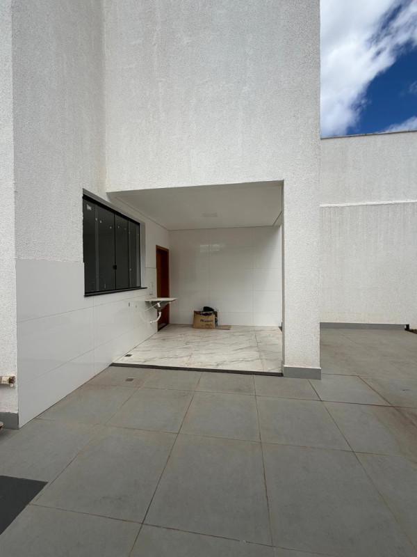 Casa, Santa Helena (barreiro), 3 Quartos, 3 Vagas, 1 Suíte