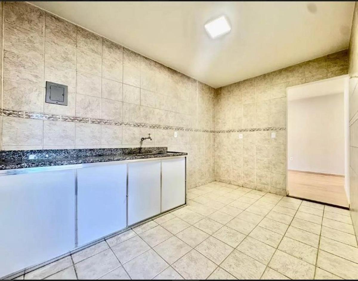 Casa, Castelo, 4 Quartos, 3 Vagas, 1 Suíte