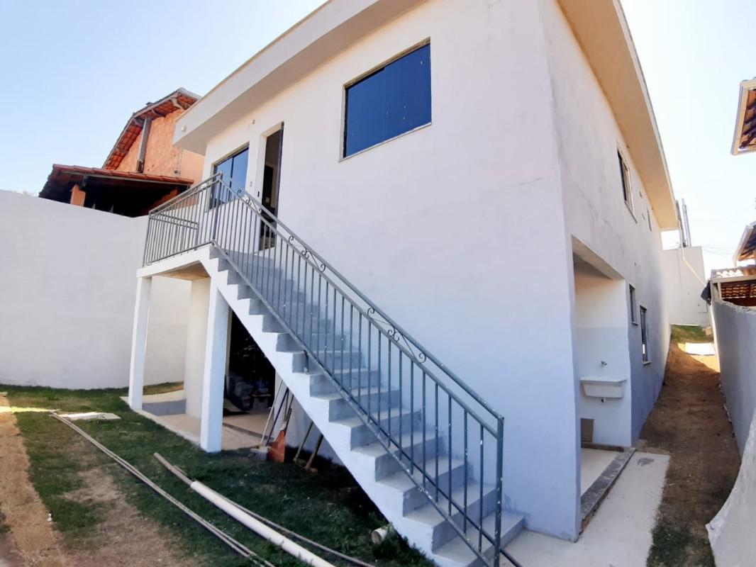 Casa, Acácias, 3 Quartos, 2 Vagas, 1 Suíte