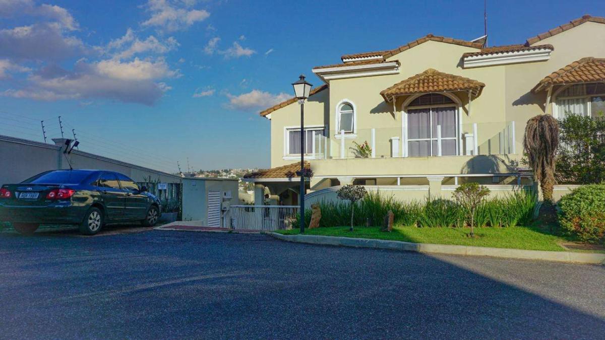 Casa, Alphaville - Lagoa dos Ingleses, 4 Quartos, 3 Vagas, 4 Suítes