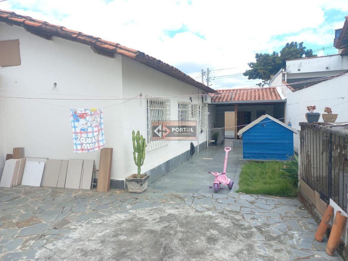 Casa, Vila Clóris, 3 Quartos, 4 Vagas, 1 Suíte