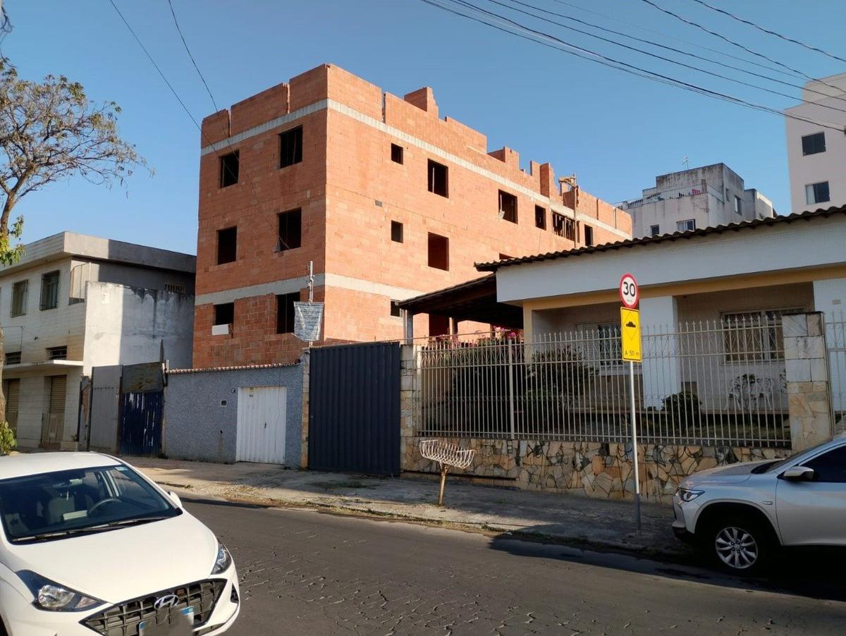 Apartamento, Santa Mônica, 2 Quartos, 1 Vaga