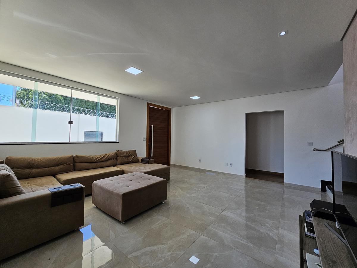 Casa, Cidade Praia Angélica II, 4 Quartos, 7 Vagas, 4 Suítes