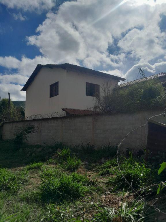 Casa, Centro, 4 Quartos, 5 Vagas, 1 Suíte