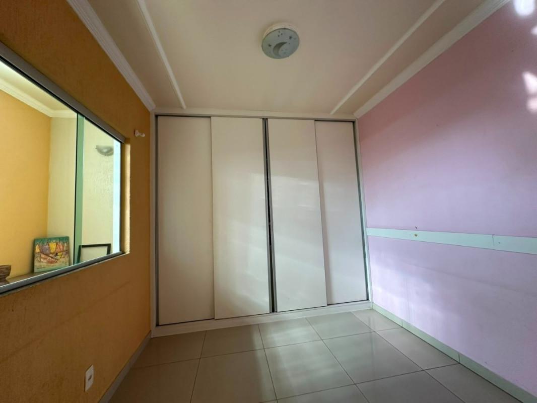 Casa, Céu Azul, 2 Quartos, 8 Vagas, 1 Suíte