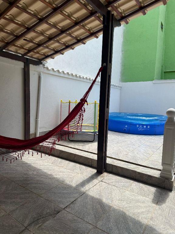 Casa, Vitória, 2 Quartos, 5 Vagas
