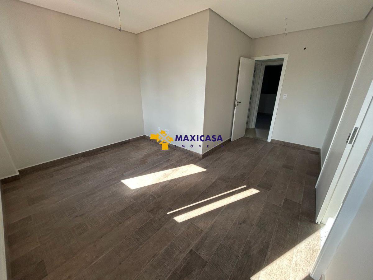 Apartamento, Jaraguá, 4 Quartos, 3 Vagas, 1 Suíte