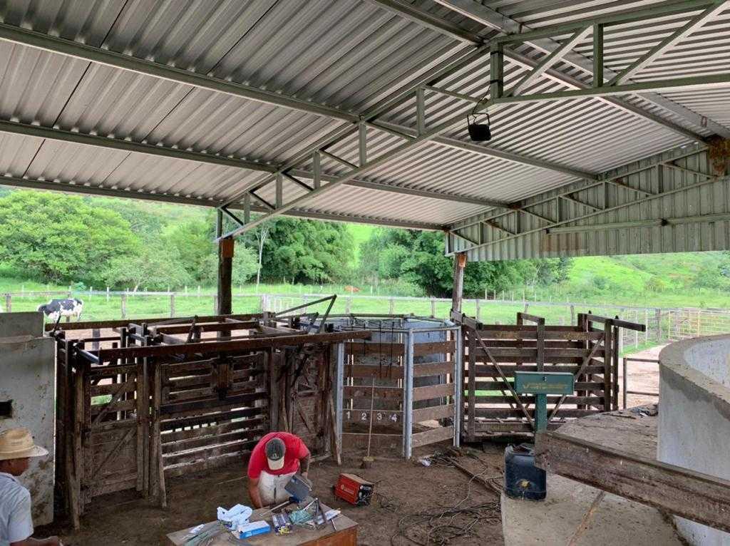 Fazenda, Zona Rural, 4 Quartos, 0 Vaga