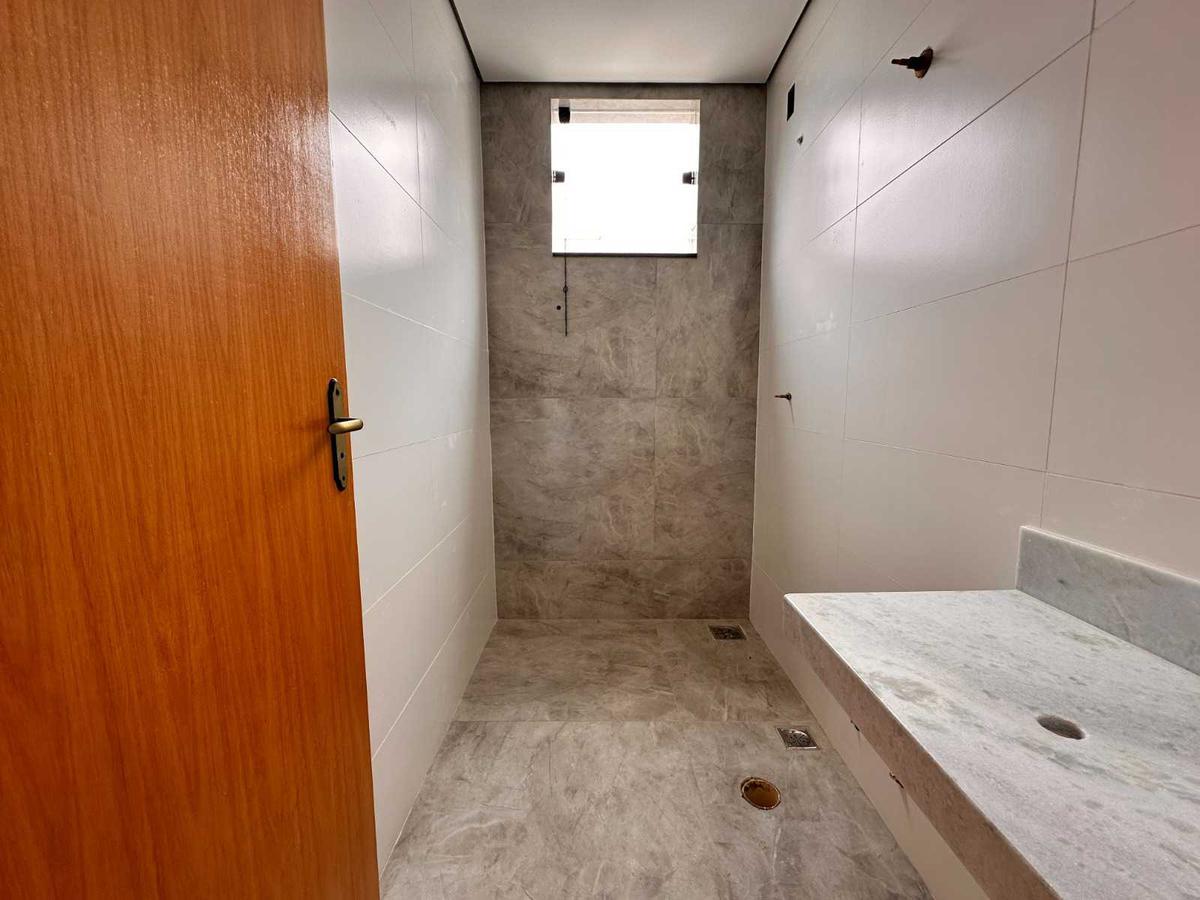 Casa, Vale das Orquídeas, 3 Quartos, 2 Vagas, 1 Suíte