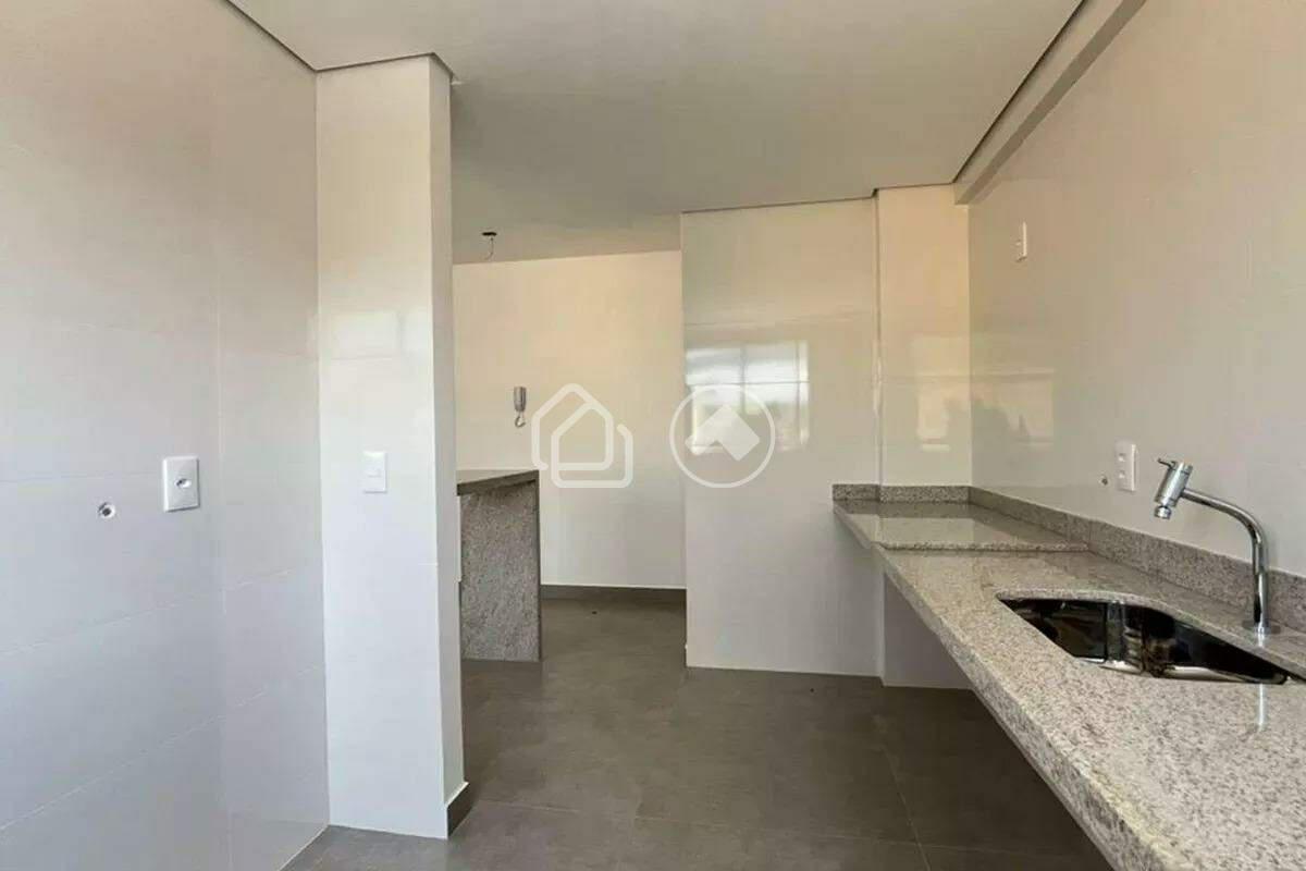 Apartamento, Prado, 3 Quartos, 2 Vagas, 2 Suítes