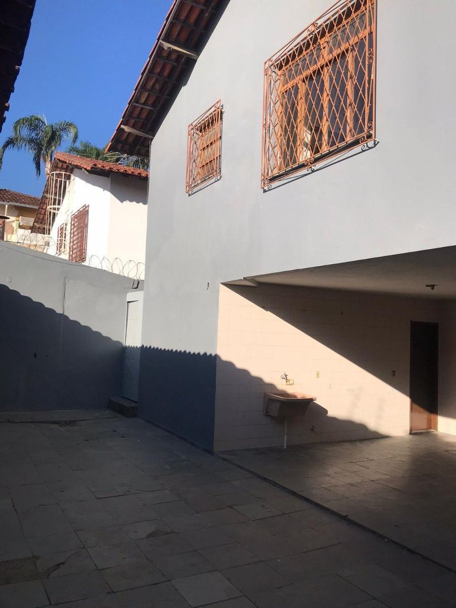 Casa Comercial, Santa Branca, 4 Quartos, 4 Vagas, 2 Suítes