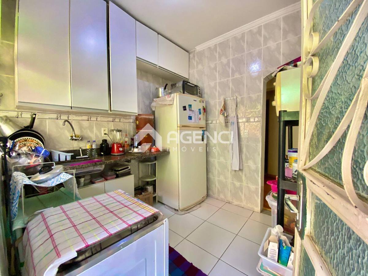 Casa, Camargos, 3 Quartos, 0 Vaga, 1 Suíte