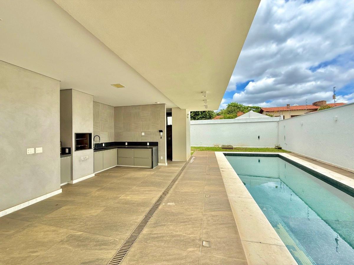 Casa, São Luiz (pampulha), 3 Quartos, 10 Vagas, 3 Suítes