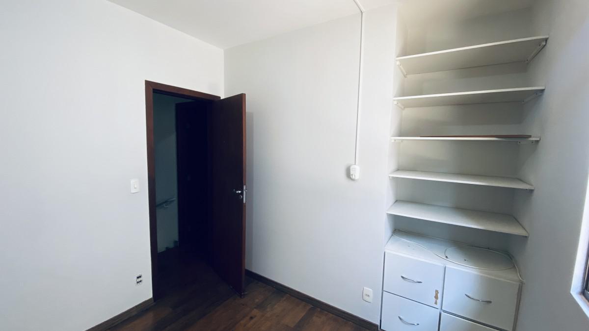 Casa, Castelo, 5 Quartos, 2 Vagas, 2 Suítes